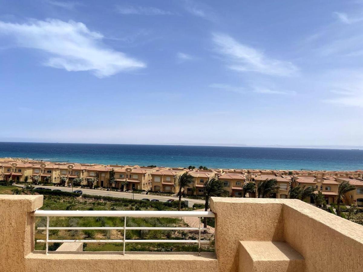 Sea & Pool View Penthouse At Telal Sokhna דירה *